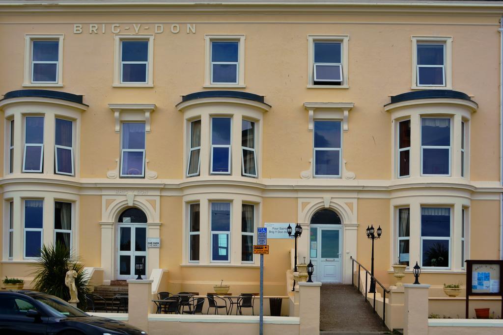 Four Saints Brig Y Don Hotel Llandudno Extérieur photo